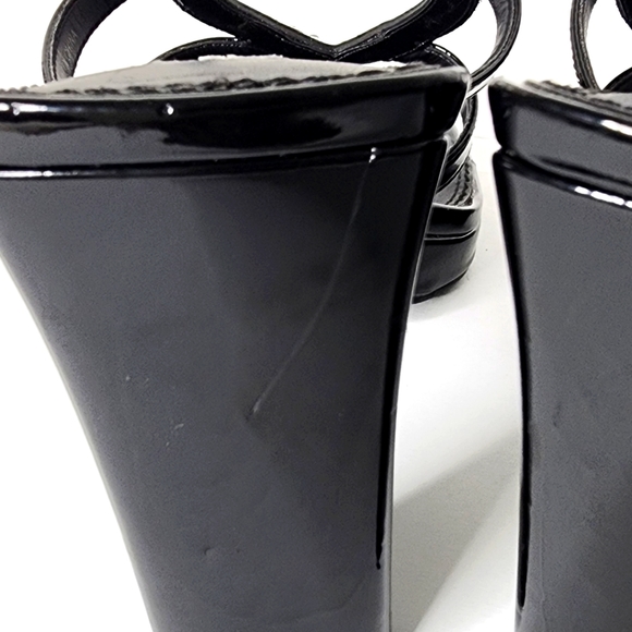 Gianni Bini Heart Break Black Patent Leather Heels Size 8 - Picture 8 of 8